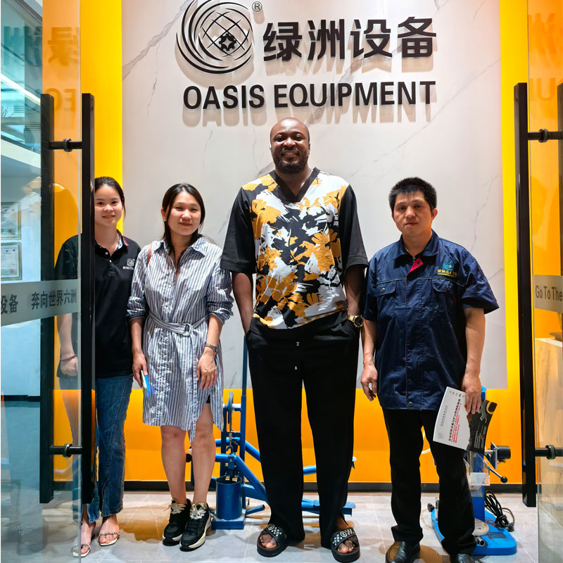 The Nigerian client visited our factory